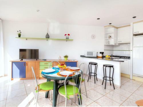 Apartment Palmiers I Llan�a
