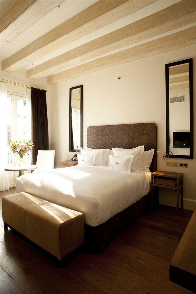 Hotel Do Pla�a Reial G.l.