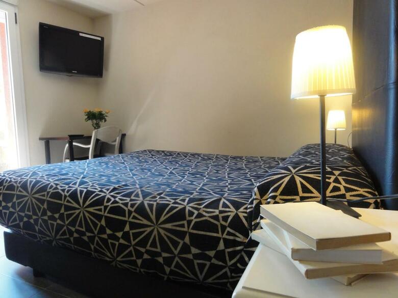 Hostal Fonda Mat�a