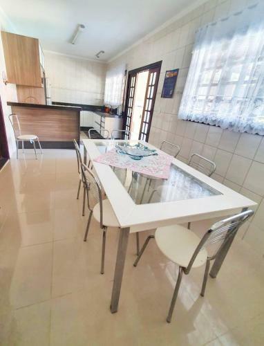 Borac�ia House