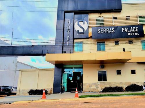 Serra's Palace Hotel