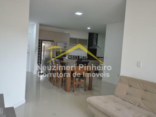 Ed. Luana. Apartamento Com 2 Dormit�rios Pr�ximo Da Praia De Bombinhas!