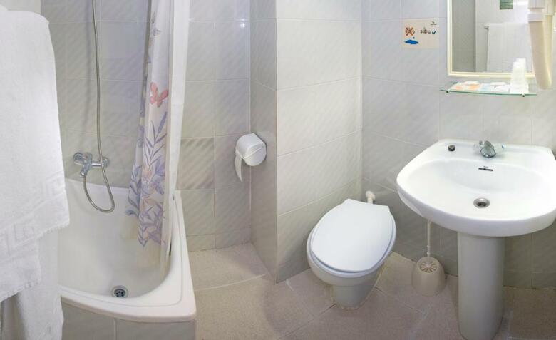Hostal Pensi�n Venecia Y Montecarlo