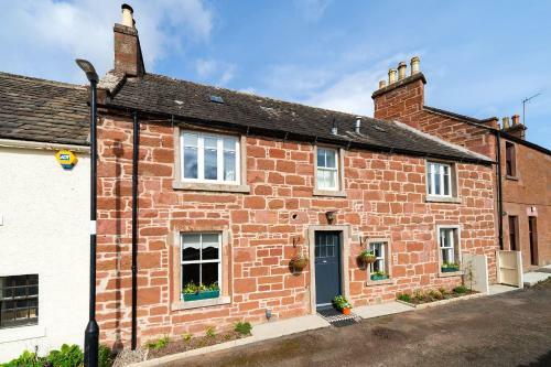 Thrums Cottage