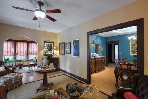 Highlands Bungalow - Close To All