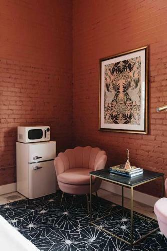 Posada Rosewood Suite 202 At The Bellwether Hotel
