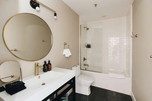 Posada Mossrose Suite 203 At The Bellwether Hotel