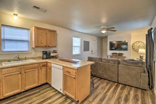Pet-friendly West Plains Pad Less Than 1 Mi To Dtwn!