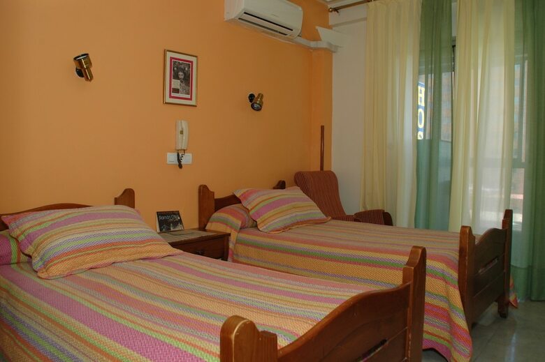 Hostal Ram�n Y Cajal
