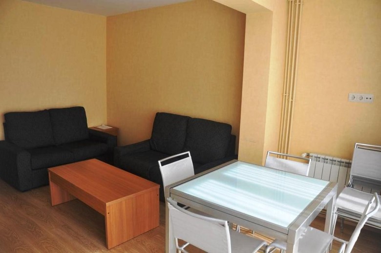 Apartaments Tur�stics Puigcerd� - Cal Bertr�n