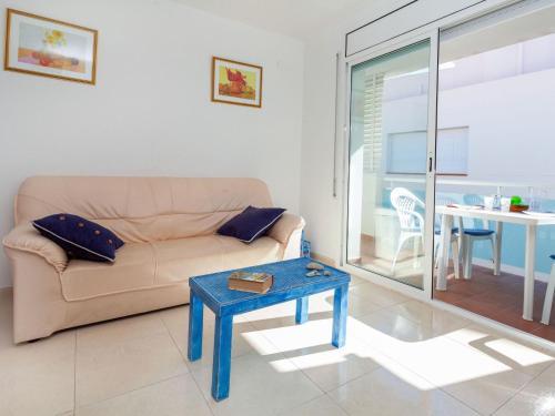 Edifici Laimar Apartment Llan��