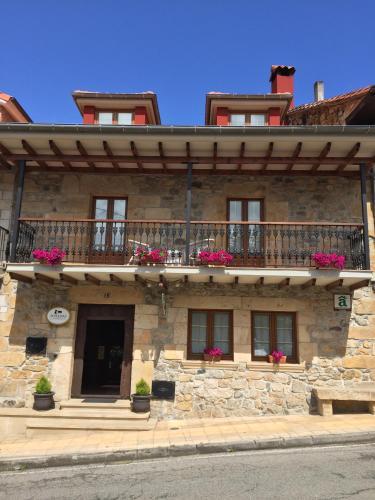 Bed & Breakfast Posada De Villacarriedo