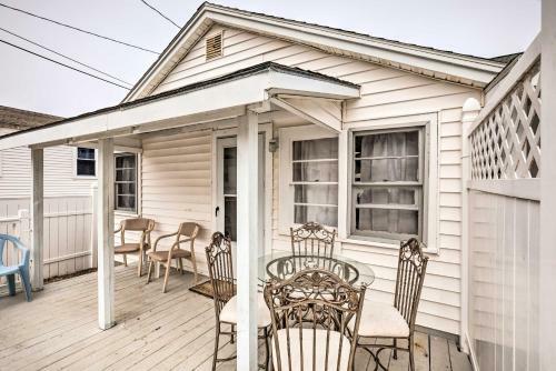 Cozy Hampton Cottage With Bbq - Walk To Ocean!