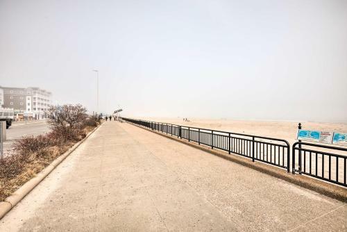 Cozy Hampton Cottage With Bbq - Walk To Ocean!