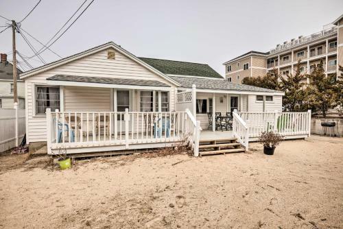 Cozy Hampton Cottage With Bbq - Walk To Ocean!