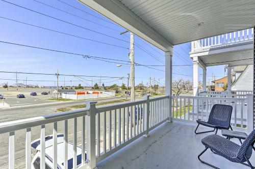 Chic Getaway With Hot Tub - Half-mi To Beach!