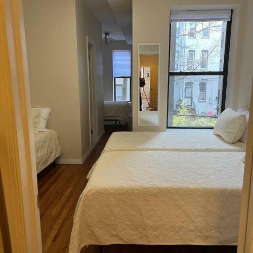 Harlem Apartment Close To Subways