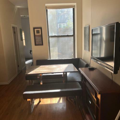 Harlem Apartment Close To Subways