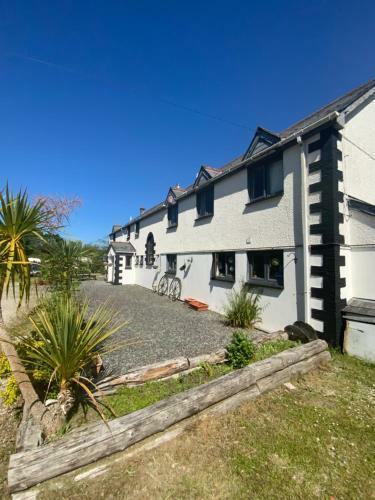 Bed & Breakfast Innis Guest House And Campsite