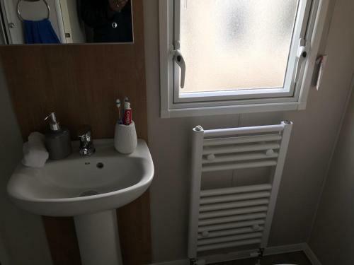 Exclusive Caravan At Newquay, Cornwall, Uk
