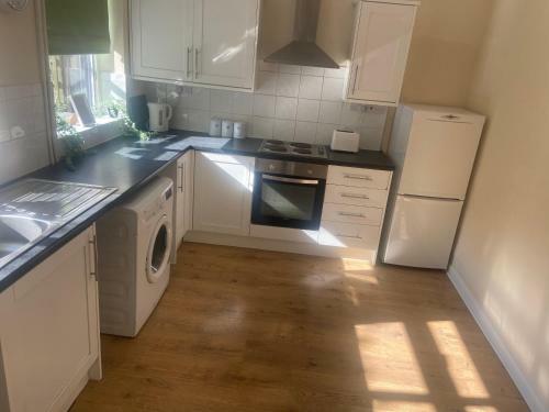 Cheerful 3 Bedroom Semi Detached House