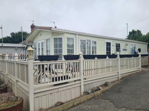 6 Berth Central Heated Annandale Somersby