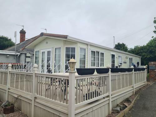 6 Berth Central Heated Annandale Somersby