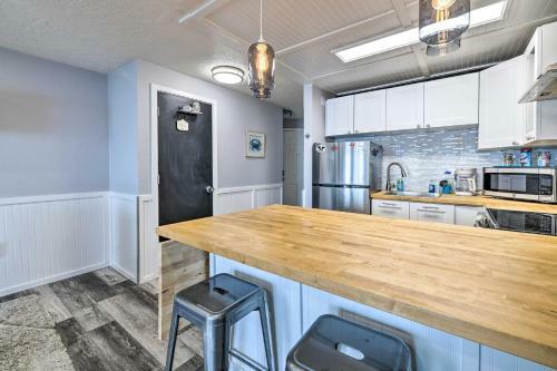 Apartamento Coastal Rockaway Beach Condo With Ocean Views!