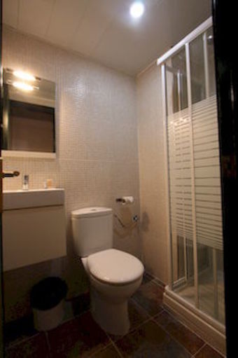 Hostal Residencia Universitaria Sant Agust�