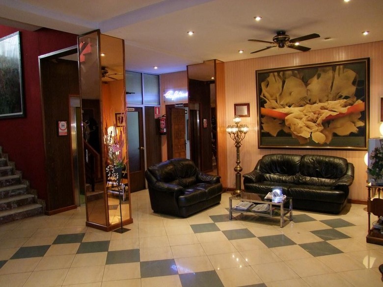 Hotel Montearag�n