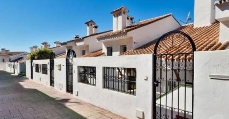 Arcos De La Perla