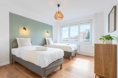 Lille - Superb Bright And Spacious 2 Bedroom Apartment With Private Parking
