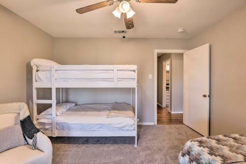 Grand Prairie Duplex Home About 5 Mi To Stadiums!