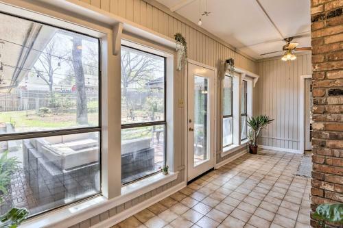 Grand Prairie Duplex Home About 5 Mi To Stadiums!