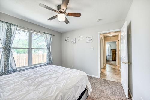 Beautiful And Well Appointed Home With Fireplace!!