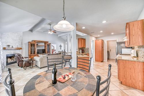 Beautiful And Well Appointed Home With Fireplace!!