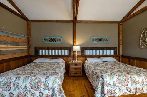 Hotel The Historic Leakey Inn