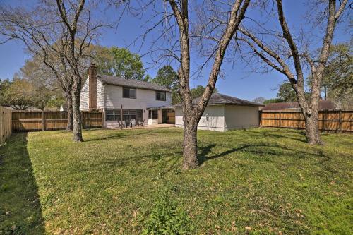 Modern House With Fireplace, Walk To Fishing!