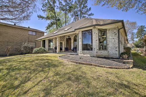 Luxe Lakefront Retreat With Grills And Boat Dock!