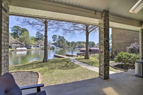 Luxe Lakefront Retreat With Grills And Boat Dock!