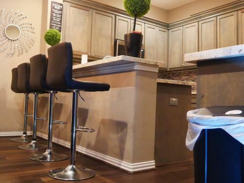 Luxury 3bd 3 1/2 Bath In Heart Of Houston!