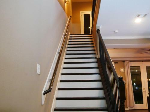 Luxury 3bd 3 1/2 Bath In Heart Of Houston!