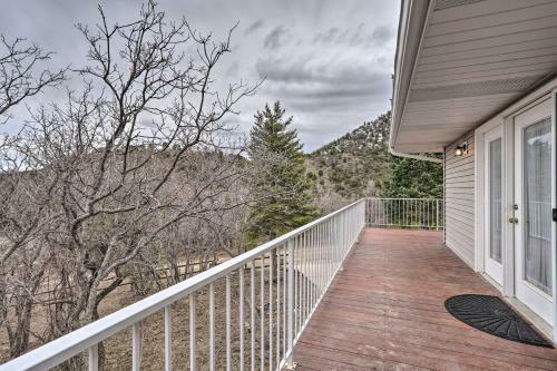Peaceful Pine Valley Home With Deck And Mtn Views