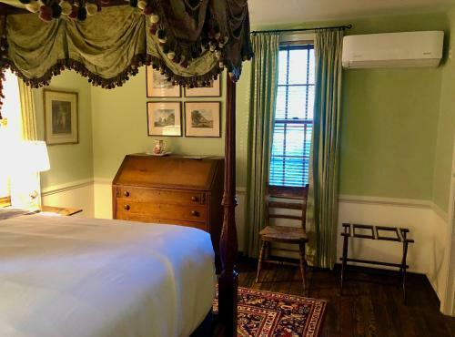 Bed & Breakfast Hollymead House
