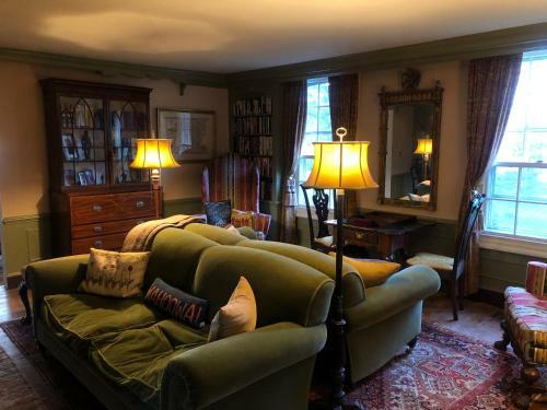 Bed & Breakfast Hollymead House