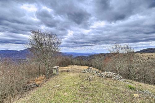 Apartamento Scenic, Authentic Cabin With Sweeping Mtn Views