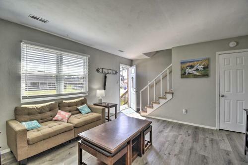 Norfolk Home With Private Yard - Walk To Beach!