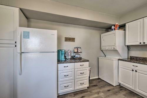 Norfolk Home With Private Yard - Walk To Beach!