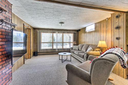 Lakefront Butternut A-frame Cabin - Swim Dock