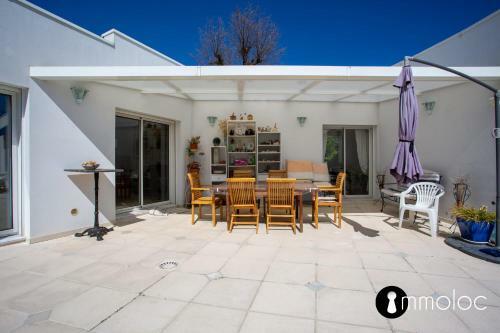 Charming Villa In Vence